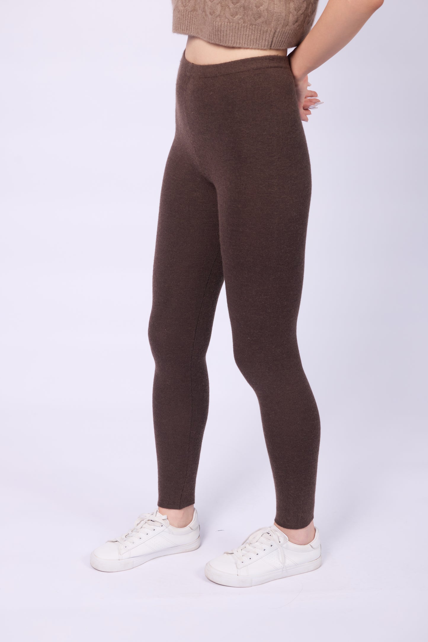 These leggings made of a high-quality cashmere and silk blend, offering a stretchy yet snug fit that provides warmth without being bulky.