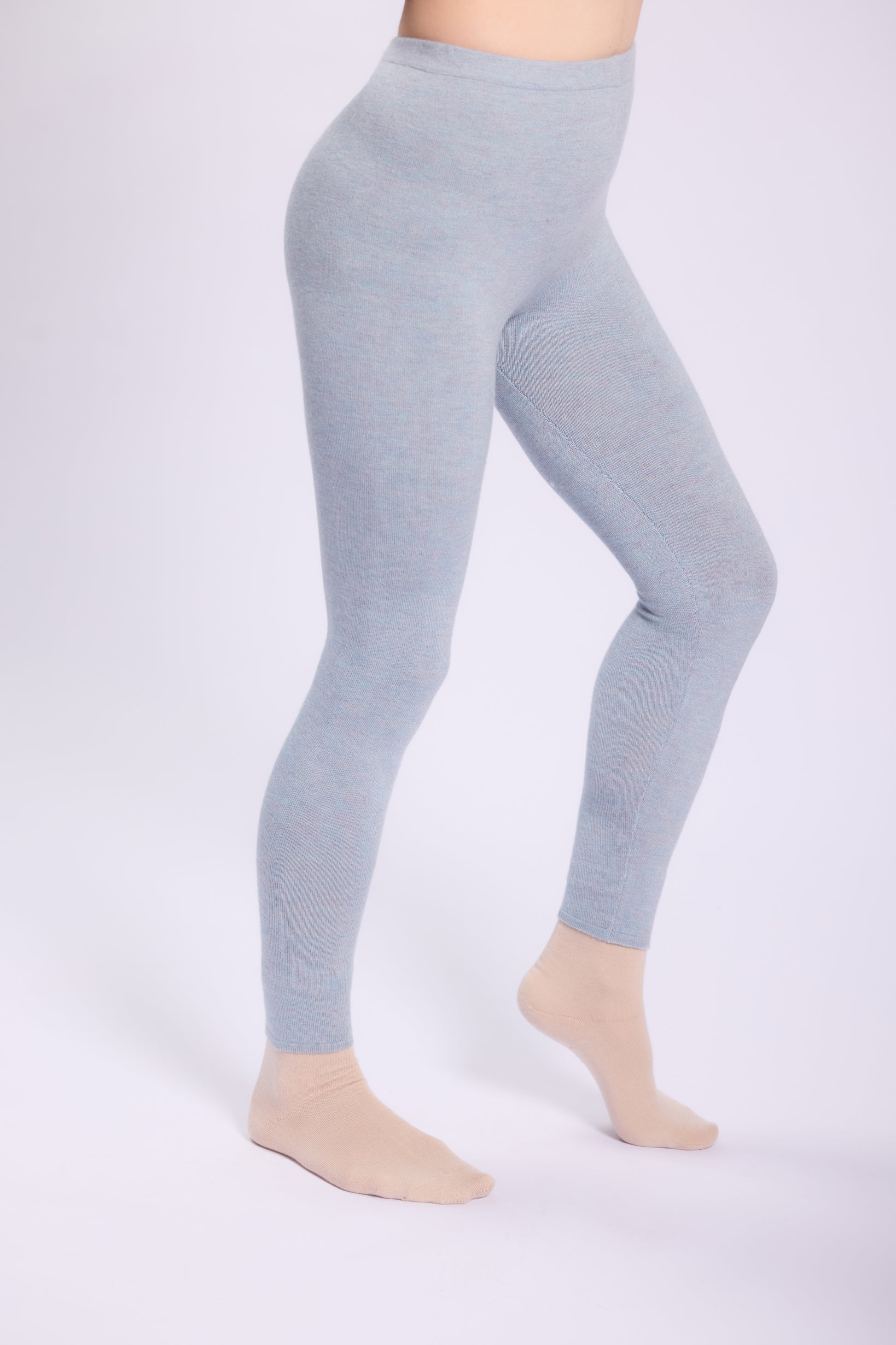 These leggings made of a high-quality cashmere and silk blend, offering a stretchy yet snug fit that provides warmth without being bulky. 